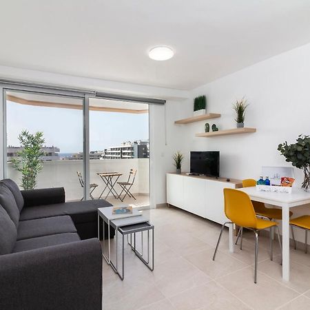 ארונה Homeforguest Modern And Recently Renovated Apartment In Arona מראה חיצוני תמונה