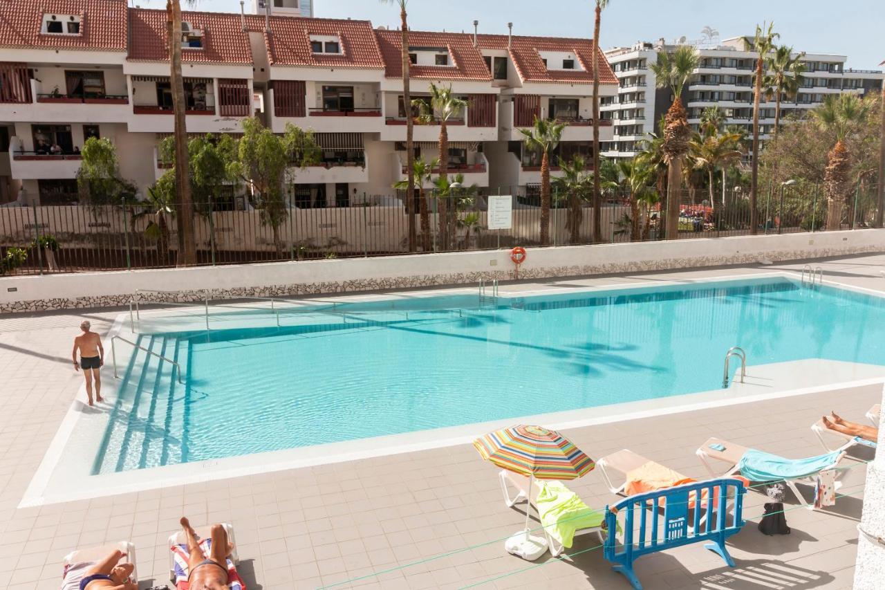 ארונה Homeforguest Modern And Recently Renovated Apartment In Arona מראה חיצוני תמונה